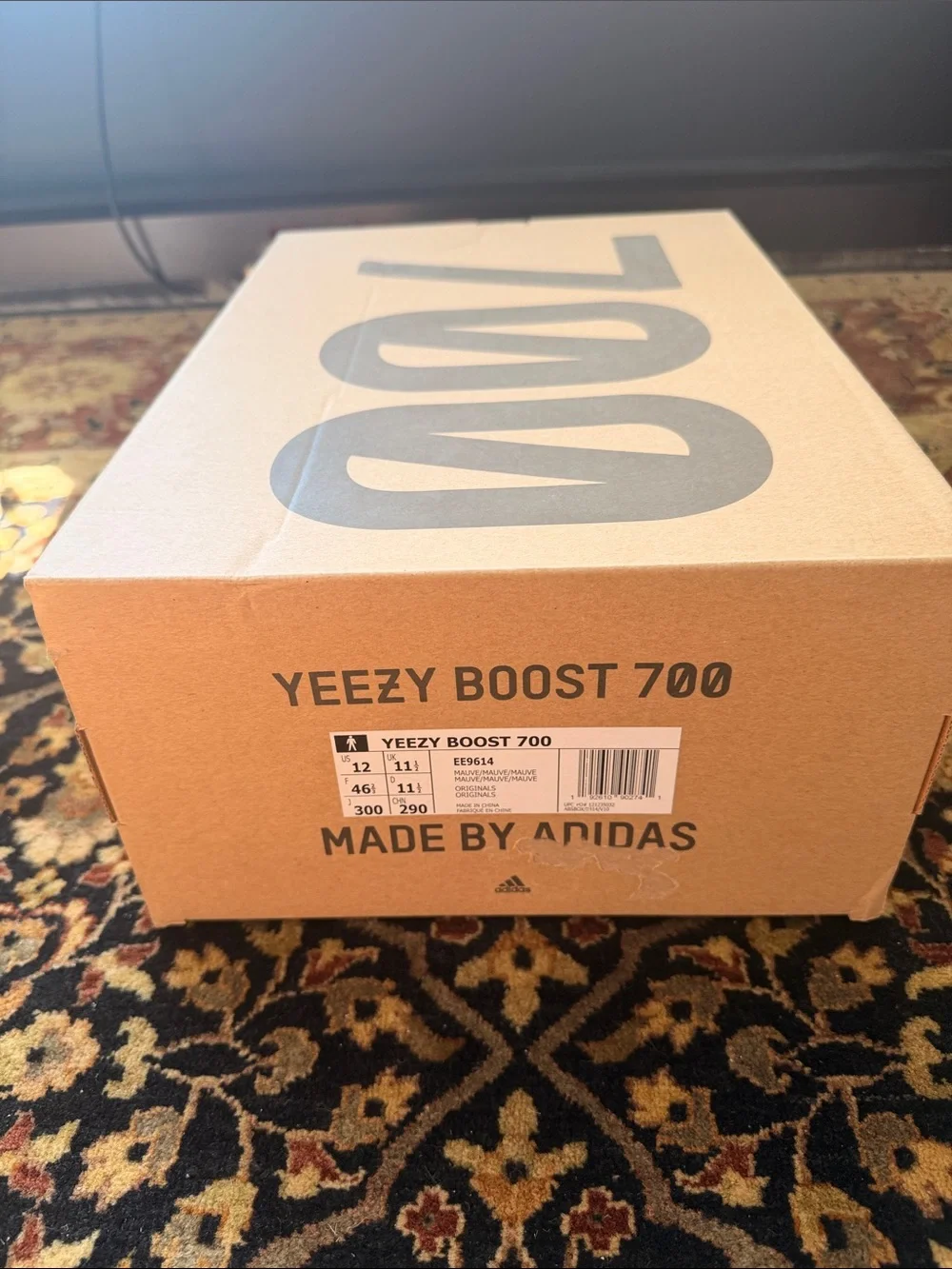 Yeezy Boost 700 